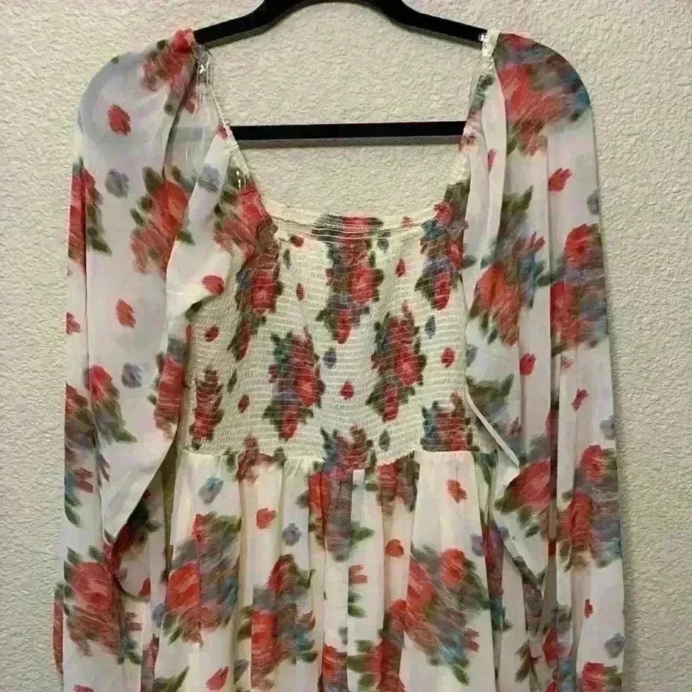 White floral smocked mini dress sz L summer wedding guest bridal shower feminine - Picture 8 of 9